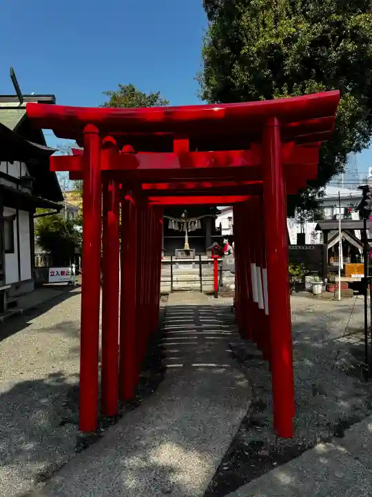 相模原氷川神社の{uncategorized: "未分類", other: "その他", undefined: "問題あり", building: "その他建物", grave: "お墓", sacred_gate: "鳥居", guardian: "狛犬", statue: "像", buddha: "仏像", history: "歴史", nature: "自然", garden: "庭園", animal: "動物", pagoda: "塔", temizu: "手水舎", mountain_gate: "山門・神門", sanctuary: "本殿・本堂", subordinate: "末社・摂社", art: "芸術", scenery: "景色", jizo: "地蔵", ema: "絵馬", goshuin: "御朱印", omikuji: "おみくじ", items: "授与品その他", amulet: "お守り", goshuincho: "御朱印帳", eats: "食事", festival: "お祭り", votive_dance: "神楽", shichigosan: "七五三参", wedding: "結婚式", experience: "体験その他", initially: "初詣", around: "周辺", anti_infection: "感染症対策"}
