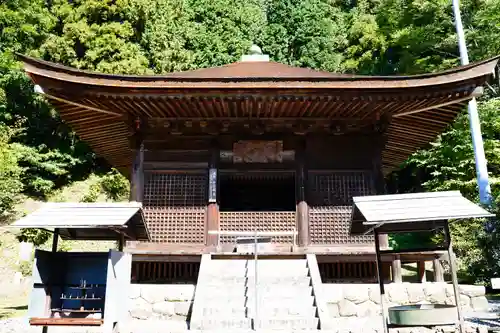 神角寺の本殿・本堂