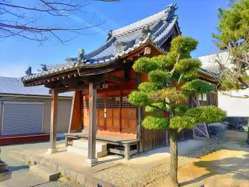八柱神社（旭町）の本殿・本堂