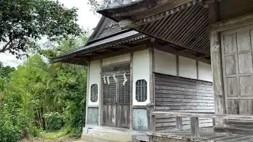 須賀神社の本殿