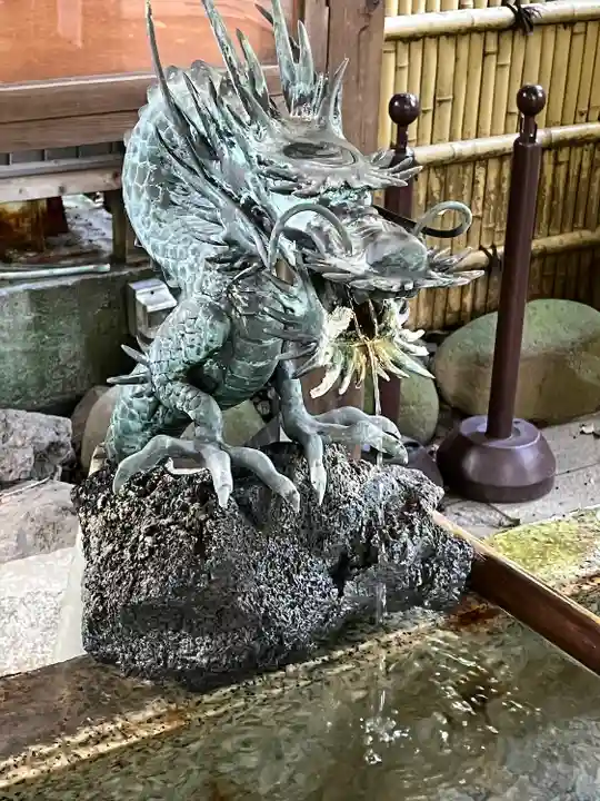 愛宕神社の手水舎