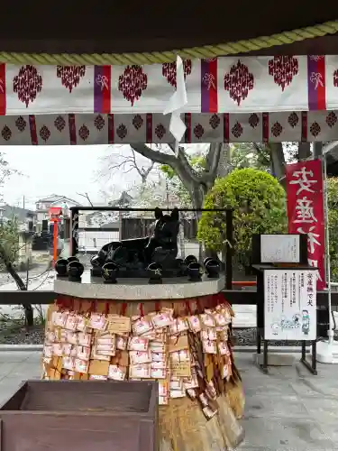 玉村八幡宮の{uncategorized: "未分類", other: "その他", undefined: "問題あり", building: "その他建物", grave: "お墓", sacred_gate: "鳥居", guardian: "狛犬", statue: "像", buddha: "仏像", history: "歴史", nature: "自然", garden: "庭園", animal: "動物", pagoda: "塔", temizu: "手水舎", mountain_gate: "山門・神門", sanctuary: "本殿・本堂", subordinate: "末社・摂社", art: "芸術", scenery: "景色", jizo: "地蔵", ema: "絵馬", goshuin: "御朱印", omikuji: "おみくじ", items: "授与品その他", amulet: "お守り", goshuincho: "御朱印帳", eats: "食事", festival: "お祭り", votive_dance: "神楽", shichigosan: "七五三参", wedding: "結婚式", experience: "体験その他", initially: "初詣", around: "周辺", anti_infection: "感染症対策"}