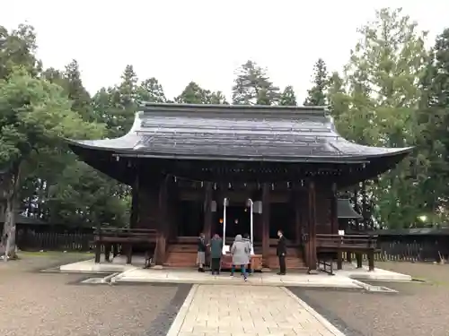 上杉神社の本殿