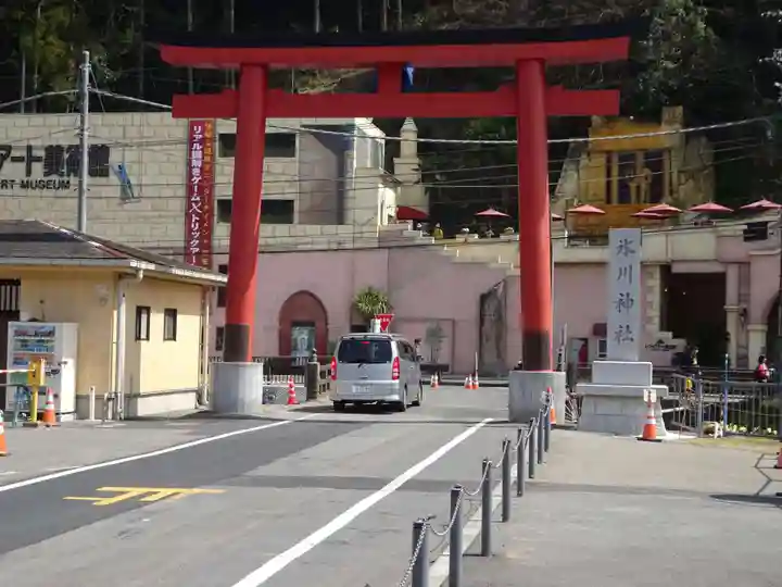高尾山麓氷川神社の鳥居