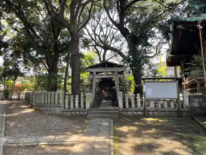 八幡神社の鳥居
