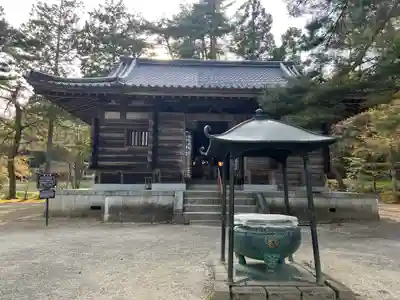 毛越寺の本殿・本堂