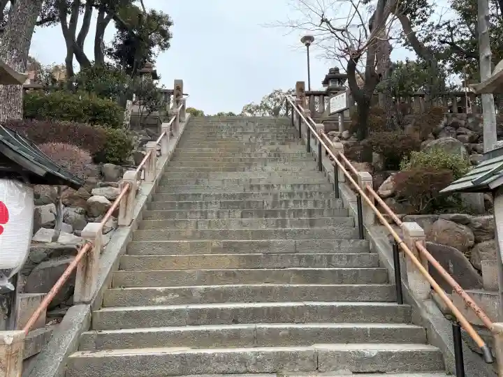 敏馬神社の{uncategorized: "未分類", other: "その他", undefined: "問題あり", building: "その他建物", grave: "お墓", sacred_gate: "鳥居", guardian: "狛犬", statue: "像", buddha: "仏像", history: "歴史", nature: "自然", garden: "庭園", animal: "動物", pagoda: "塔", temizu: "手水舎", mountain_gate: "山門・神門", sanctuary: "本殿・本堂", subordinate: "末社・摂社", art: "芸術", scenery: "景色", jizo: "地蔵", ema: "絵馬", goshuin: "御朱印", omikuji: "おみくじ", items: "授与品その他", amulet: "お守り", goshuincho: "御朱印帳", eats: "食事", festival: "お祭り", votive_dance: "神楽", shichigosan: "七五三参", wedding: "結婚式", experience: "体験その他", initially: "初詣", around: "周辺", anti_infection: "感染症対策"}