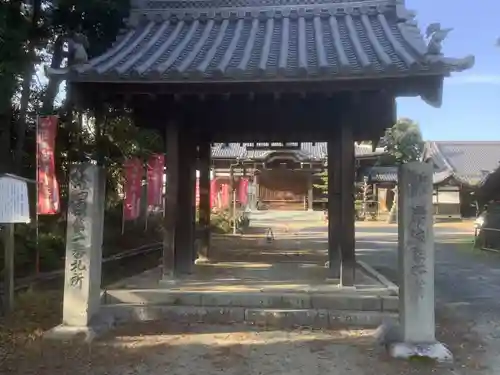 萬徳寺の山門・神門