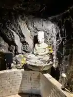 岩戸弘法弘峰寺の{uncategorized: "未分類", other: "その他", undefined: "問題あり", building: "その他建物", grave: "お墓", sacred_gate: "鳥居", guardian: "狛犬", statue: "像", buddha: "仏像", history: "歴史", nature: "自然", garden: "庭園", animal: "動物", pagoda: "塔", temizu: "手水舎", mountain_gate: "山門・神門", sanctuary: "本殿・本堂", subordinate: "末社・摂社", art: "芸術", scenery: "景色", jizo: "地蔵", ema: "絵馬", goshuin: "御朱印", omikuji: "おみくじ", items: "授与品その他", amulet: "お守り", goshuincho: "御朱印帳", eats: "食事", festival: "お祭り", votive_dance: "神楽", shichigosan: "七五三参", wedding: "結婚式", experience: "体験その他", initially: "初詣", around: "周辺", anti_infection: "感染症対策"}