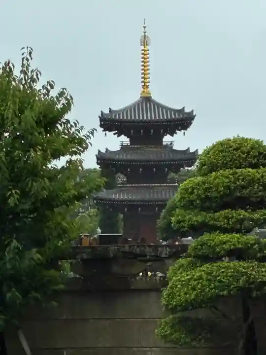 慶元寺の{uncategorized: "未分類", other: "その他", undefined: "問題あり", building: "その他建物", grave: "お墓", sacred_gate: "鳥居", guardian: "狛犬", statue: "像", buddha: "仏像", history: "歴史", nature: "自然", garden: "庭園", animal: "動物", pagoda: "塔", temizu: "手水舎", mountain_gate: "山門・神門", sanctuary: "本殿・本堂", subordinate: "末社・摂社", art: "芸術", scenery: "景色", jizo: "地蔵", ema: "絵馬", goshuin: "御朱印", omikuji: "おみくじ", items: "授与品その他", amulet: "お守り", goshuincho: "御朱印帳", eats: "食事", festival: "お祭り", votive_dance: "神楽", shichigosan: "七五三参", wedding: "結婚式", experience: "体験その他", initially: "初詣", around: "周辺", anti_infection: "感染症対策"}