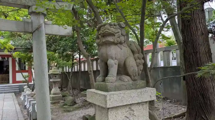 麄香神社の狛犬