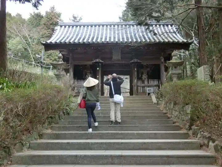 熊谷寺の山門・神門