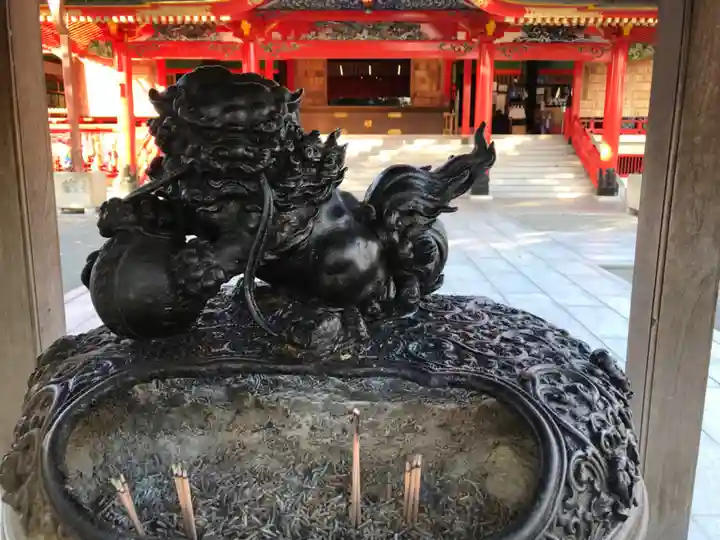 成田山大阪別院 明王院の狛犬