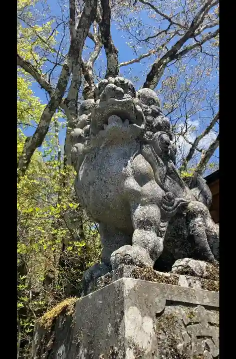 熊野皇大神社の{uncategorized: "未分類", other: "その他", undefined: "問題あり", building: "その他建物", grave: "お墓", sacred_gate: "鳥居", guardian: "狛犬", statue: "像", buddha: "仏像", history: "歴史", nature: "自然", garden: "庭園", animal: "動物", pagoda: "塔", temizu: "手水舎", mountain_gate: "山門・神門", sanctuary: "本殿・本堂", subordinate: "末社・摂社", art: "芸術", scenery: "景色", jizo: "地蔵", ema: "絵馬", goshuin: "御朱印", omikuji: "おみくじ", items: "授与品その他", amulet: "お守り", goshuincho: "御朱印帳", eats: "食事", festival: "お祭り", votive_dance: "神楽", shichigosan: "七五三参", wedding: "結婚式", experience: "体験その他", initially: "初詣", around: "周辺", anti_infection: "感染症対策"}