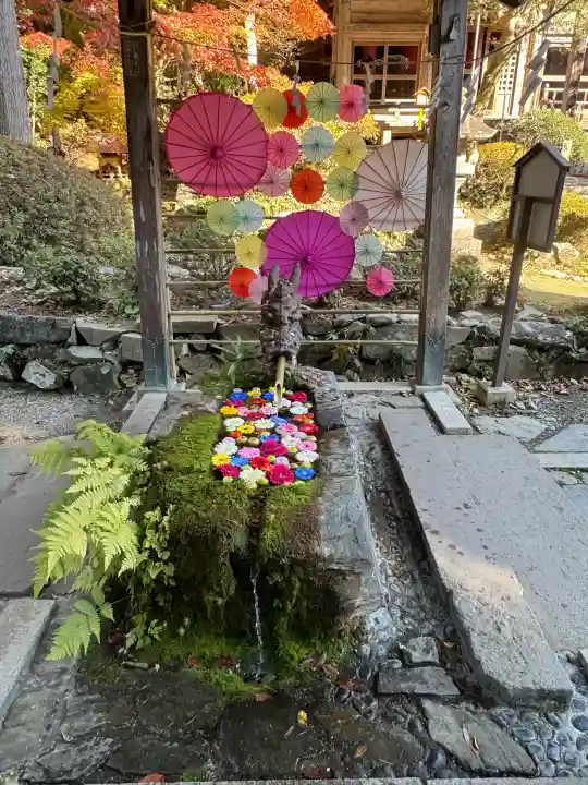 柳津虚空蔵尊 寳性院の{uncategorized: "未分類", other: "その他", undefined: "問題あり", building: "その他建物", grave: "お墓", sacred_gate: "鳥居", guardian: "狛犬", statue: "像", buddha: "仏像", history: "歴史", nature: "自然", garden: "庭園", animal: "動物", pagoda: "塔", temizu: "手水舎", mountain_gate: "山門・神門", sanctuary: "本殿・本堂", subordinate: "末社・摂社", art: "芸術", scenery: "景色", jizo: "地蔵", ema: "絵馬", goshuin: "御朱印", omikuji: "おみくじ", items: "授与品その他", amulet: "お守り", goshuincho: "御朱印帳", eats: "食事", festival: "お祭り", votive_dance: "神楽", shichigosan: "七五三参", wedding: "結婚式", experience: "体験その他", initially: "初詣", around: "周辺", anti_infection: "感染症対策"}