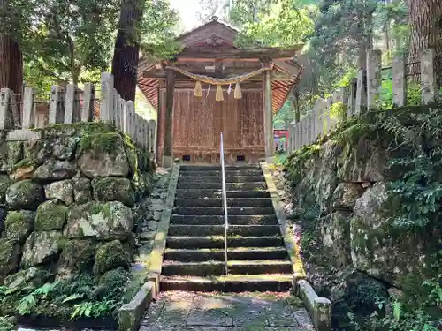 岩上神社(福井県)