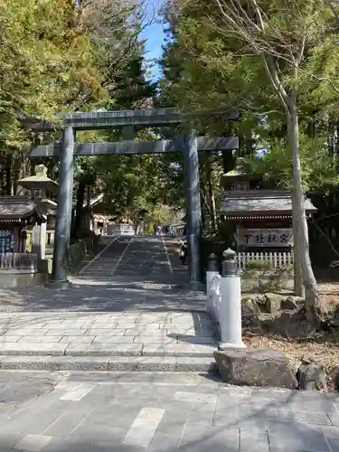 諏訪大社下社秋宮の鳥居