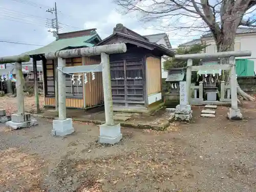 四郎介稲荷神社の末社・摂社