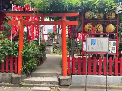 装束稲荷神社（王子稲荷神社境外摂社）の鳥居