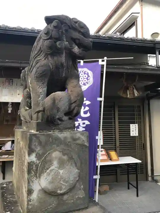 蛇窪神社の狛犬