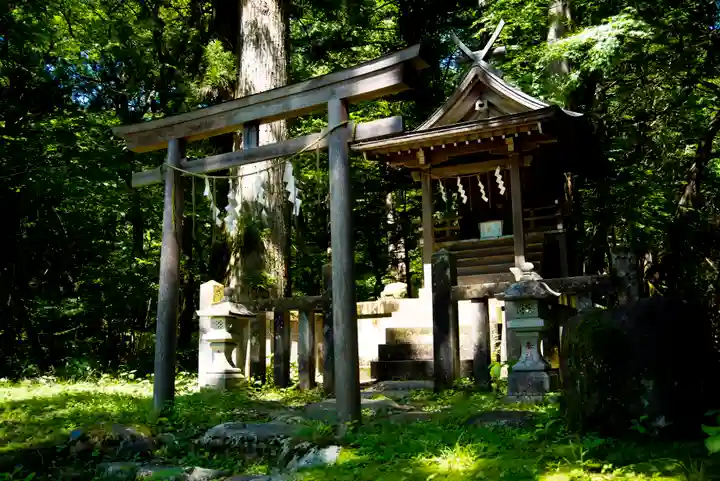瀧尾高徳水神社 の鳥居