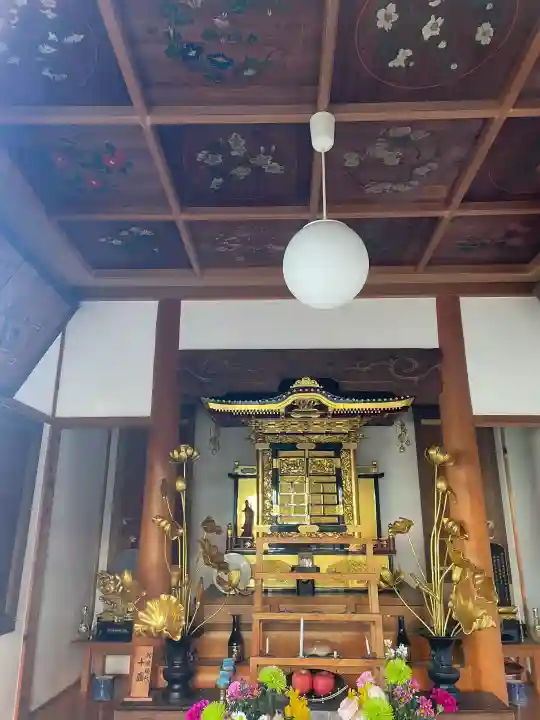 山中千手観音堂の{uncategorized: "未分類", other: "その他", undefined: "問題あり", building: "その他建物", grave: "お墓", sacred_gate: "鳥居", guardian: "狛犬", statue: "像", buddha: "仏像", history: "歴史", nature: "自然", garden: "庭園", animal: "動物", pagoda: "塔", temizu: "手水舎", mountain_gate: "山門・神門", sanctuary: "本殿・本堂", subordinate: "末社・摂社", art: "芸術", scenery: "景色", jizo: "地蔵", ema: "絵馬", goshuin: "御朱印", omikuji: "おみくじ", items: "授与品その他", amulet: "お守り", goshuincho: "御朱印帳", eats: "食事", festival: "お祭り", votive_dance: "神楽", shichigosan: "七五三参", wedding: "結婚式", experience: "体験その他", initially: "初詣", around: "周辺", anti_infection: "感染症対策"}