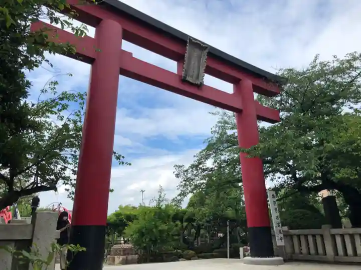 亀戸天神社の鳥居