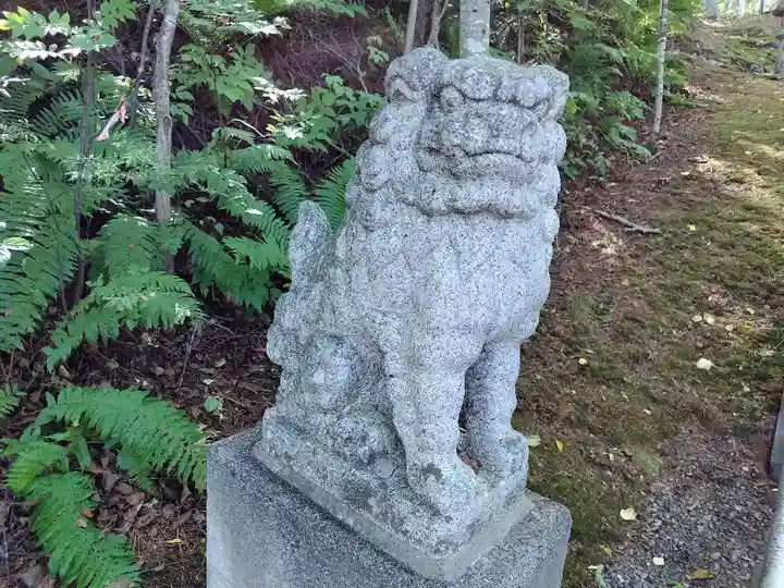 足寄神社の狛犬