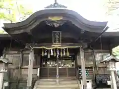 津田八幡神社の本殿