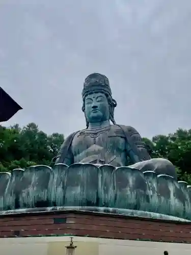 青龍寺(昭和大仏)の{uncategorized: "未分類", other: "その他", undefined: "問題あり", building: "その他建物", grave: "お墓", sacred_gate: "鳥居", guardian: "狛犬", statue: "像", buddha: "仏像", history: "歴史", nature: "自然", garden: "庭園", animal: "動物", pagoda: "塔", temizu: "手水舎", mountain_gate: "山門・神門", sanctuary: "本殿・本堂", subordinate: "末社・摂社", art: "芸術", scenery: "景色", jizo: "地蔵", ema: "絵馬", goshuin: "御朱印", omikuji: "おみくじ", items: "授与品その他", amulet: "お守り", goshuincho: "御朱印帳", eats: "食事", festival: "お祭り", votive_dance: "神楽", shichigosan: "七五三参", wedding: "結婚式", experience: "体験その他", initially: "初詣", around: "周辺", anti_infection: "感染症対策"}