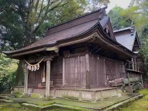 子安神社の本殿・本堂