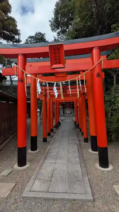 九帝王宮 萱野神社(滋賀県)