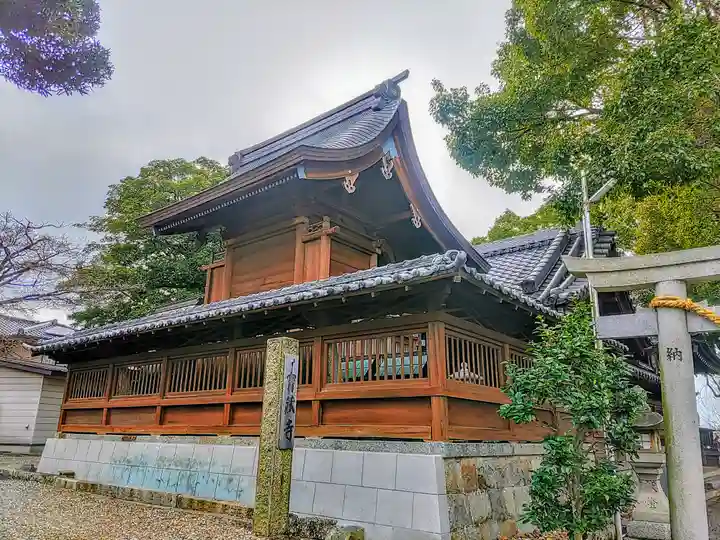 西八幡社の本殿・本堂