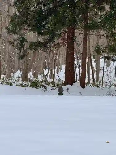 大岩稲荷神社の{uncategorized: "未分類", other: "その他", undefined: "問題あり", building: "その他建物", grave: "お墓", sacred_gate: "鳥居", guardian: "狛犬", statue: "像", buddha: "仏像", history: "歴史", nature: "自然", garden: "庭園", animal: "動物", pagoda: "塔", temizu: "手水舎", mountain_gate: "山門・神門", sanctuary: "本殿・本堂", subordinate: "末社・摂社", art: "芸術", scenery: "景色", jizo: "地蔵", ema: "絵馬", goshuin: "御朱印", omikuji: "おみくじ", items: "授与品その他", amulet: "お守り", goshuincho: "御朱印帳", eats: "食事", festival: "お祭り", votive_dance: "神楽", shichigosan: "七五三参", wedding: "結婚式", experience: "体験その他", initially: "初詣", around: "周辺", anti_infection: "感染症対策"}