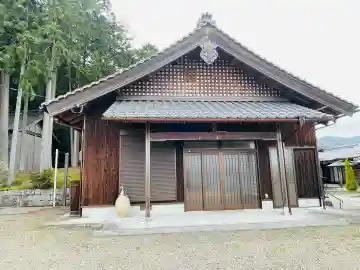 円満寺の{uncategorized: "未分類", other: "その他", undefined: "問題あり", building: "その他建物", grave: "お墓", sacred_gate: "鳥居", guardian: "狛犬", statue: "像", buddha: "仏像", history: "歴史", nature: "自然", garden: "庭園", animal: "動物", pagoda: "塔", temizu: "手水舎", mountain_gate: "山門・神門", sanctuary: "本殿・本堂", subordinate: "末社・摂社", art: "芸術", scenery: "景色", jizo: "地蔵", ema: "絵馬", goshuin: "御朱印", omikuji: "おみくじ", items: "授与品その他", amulet: "お守り", goshuincho: "御朱印帳", eats: "食事", festival: "お祭り", votive_dance: "神楽", shichigosan: "七五三参", wedding: "結婚式", experience: "体験その他", initially: "初詣", around: "周辺", anti_infection: "感染症対策"}