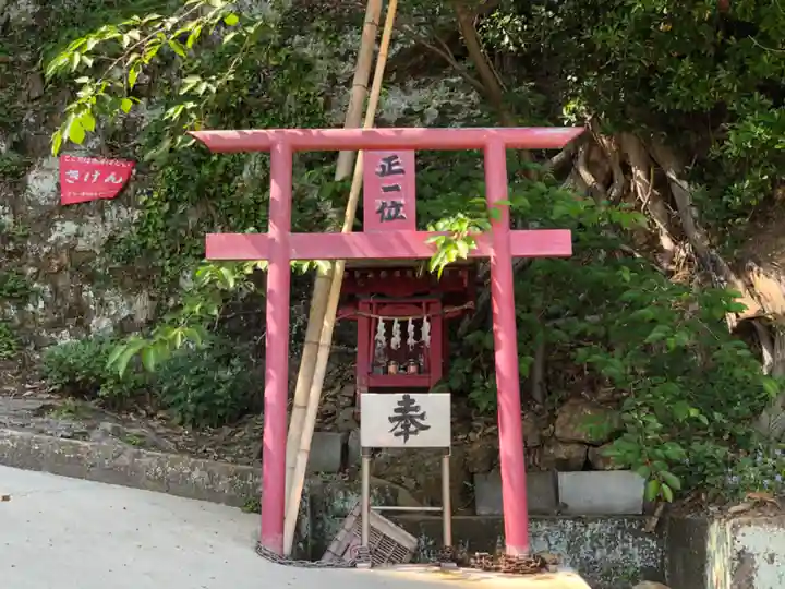 湊三嶋大明神社の末社・摂社