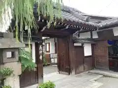 義仲寺の山門