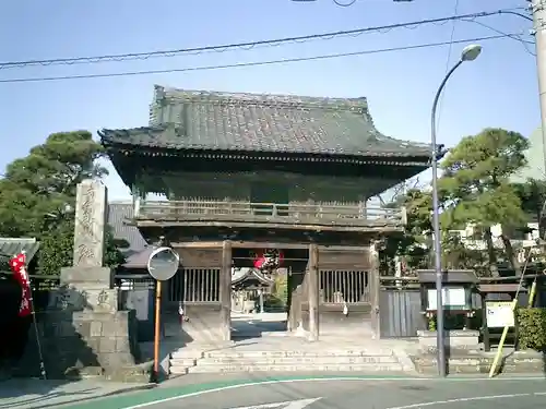 本覚寺の山門