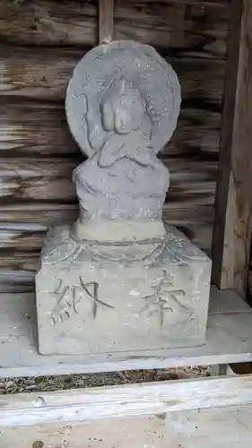 小藤神社の仏像