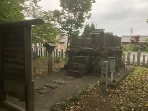 神明社（小牧神明社）の末社・摂社