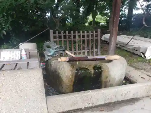 豊満神社の手水舎