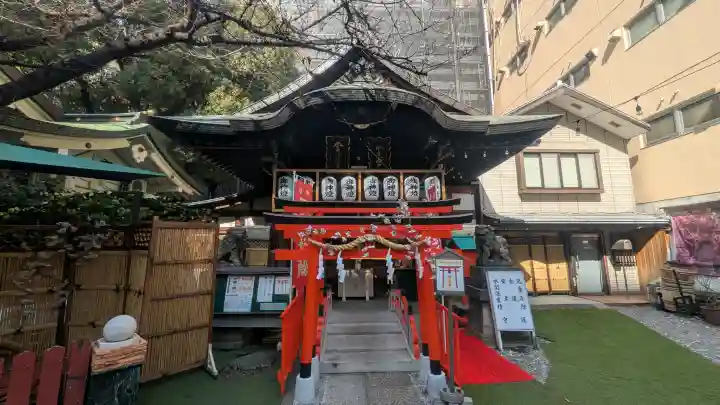 露天神社(お初天神)の{uncategorized: "未分類", other: "その他", undefined: "問題あり", building: "その他建物", grave: "お墓", sacred_gate: "鳥居", guardian: "狛犬", statue: "像", buddha: "仏像", history: "歴史", nature: "自然", garden: "庭園", animal: "動物", pagoda: "塔", temizu: "手水舎", mountain_gate: "山門・神門", sanctuary: "本殿・本堂", subordinate: "末社・摂社", art: "芸術", scenery: "景色", jizo: "地蔵", ema: "絵馬", goshuin: "御朱印", omikuji: "おみくじ", items: "授与品その他", amulet: "お守り", goshuincho: "御朱印帳", eats: "食事", festival: "お祭り", votive_dance: "神楽", shichigosan: "七五三参", wedding: "結婚式", experience: "体験その他", initially: "初詣", around: "周辺", anti_infection: "感染症対策"}
