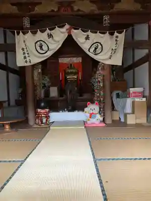 慈恩寺の本殿・本堂