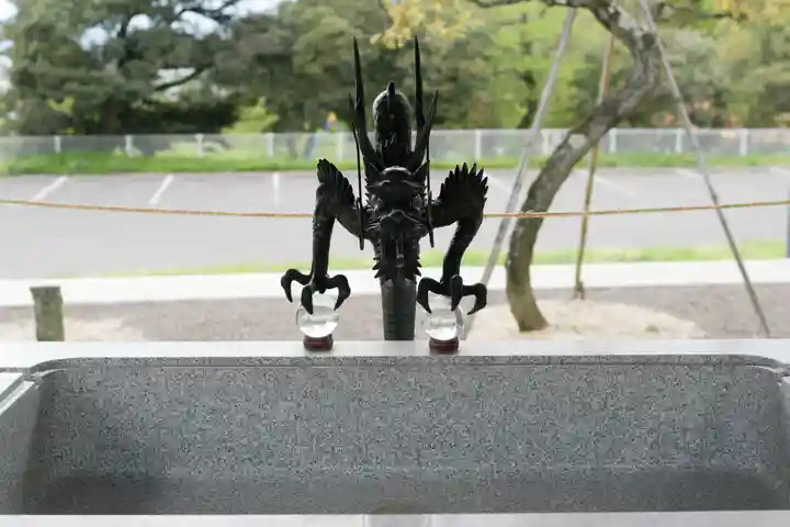 福島縣護國神社の手水舎