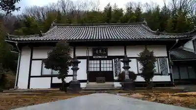 三光寺の本殿・本堂