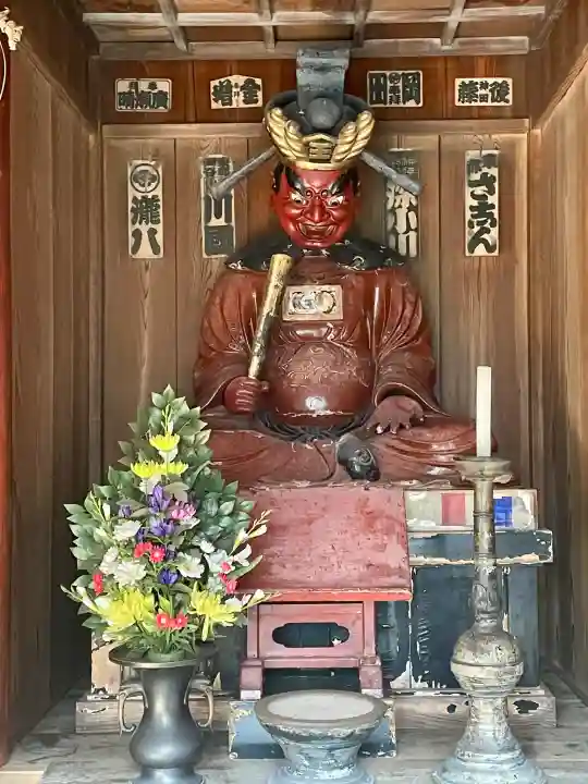 良長院の{uncategorized: "未分類", other: "その他", undefined: "問題あり", building: "その他建物", grave: "お墓", sacred_gate: "鳥居", guardian: "狛犬", statue: "像", buddha: "仏像", history: "歴史", nature: "自然", garden: "庭園", animal: "動物", pagoda: "塔", temizu: "手水舎", mountain_gate: "山門・神門", sanctuary: "本殿・本堂", subordinate: "末社・摂社", art: "芸術", scenery: "景色", jizo: "地蔵", ema: "絵馬", goshuin: "御朱印", omikuji: "おみくじ", items: "授与品その他", amulet: "お守り", goshuincho: "御朱印帳", eats: "食事", festival: "お祭り", votive_dance: "神楽", shichigosan: "七五三参", wedding: "結婚式", experience: "体験その他", initially: "初詣", around: "周辺", anti_infection: "感染症対策"}