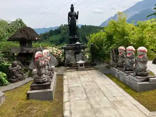 東林寺の仏像