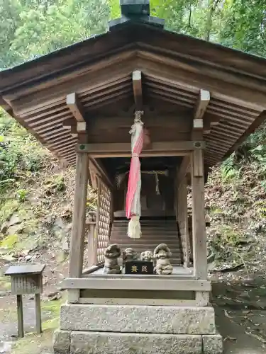 日牟禮八幡宮の{uncategorized: "未分類", other: "その他", undefined: "問題あり", building: "その他建物", grave: "お墓", sacred_gate: "鳥居", guardian: "狛犬", statue: "像", buddha: "仏像", history: "歴史", nature: "自然", garden: "庭園", animal: "動物", pagoda: "塔", temizu: "手水舎", mountain_gate: "山門・神門", sanctuary: "本殿・本堂", subordinate: "末社・摂社", art: "芸術", scenery: "景色", jizo: "地蔵", ema: "絵馬", goshuin: "御朱印", omikuji: "おみくじ", items: "授与品その他", amulet: "お守り", goshuincho: "御朱印帳", eats: "食事", festival: "お祭り", votive_dance: "神楽", shichigosan: "七五三参", wedding: "結婚式", experience: "体験その他", initially: "初詣", around: "周辺", anti_infection: "感染症対策"}