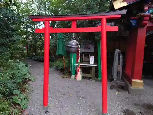 冠稲荷神社の末社