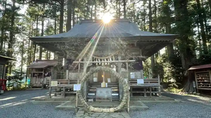 坪沼八幡神社の本殿・本堂